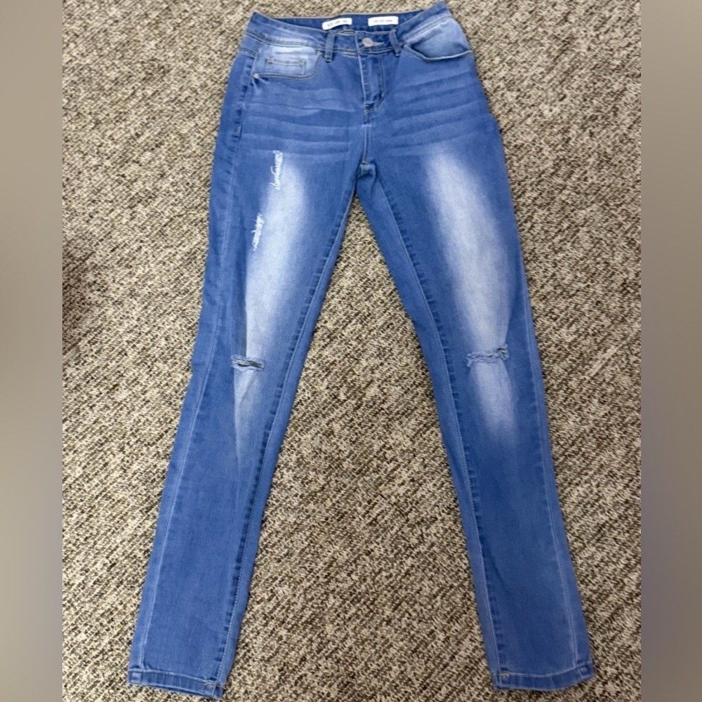 Blue Jam High rise Skinny distressed jeans Women's (Junior Size 3)